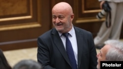 Պատգամավոր Հովիկ Աղազարյան, արխիվ