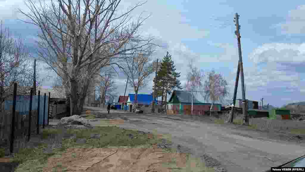 Ауылдағы үйлер тасқыннан кейін судан құрғап, кепкенше әлі талай уақыт керек, оған бірнеше жыл қажет болуы мүмкін дейді тұрғындар. Жақында Чкалов ауылында болған Қарағанды облысының әкімі Ерлан Қошанов мамыр айында төлем төлене бастайды және ешкім жәрдемнен құр қалмайды деп уәде берген.