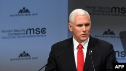مایک پنس، معاون رئیس‌جمهوری آمریکا پس از حضور در همایش «امنیت و آینده صلح خاورمیانه» در ورشو لهستان، در کنفرانس امنیتی مونیخ در آلمان علیه ایران سخنرانی کرد