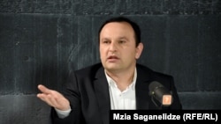 Паата Манджгаладзе, один из лидеров «Стратегии Агмашенебели», грузинский закон «Об иноагентах», называет российским.
