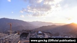 "Эти Бакыр Терексай" Чаткалдагы Терек, Тереккан жана Перевальное кендерин казууга лицензия алган.