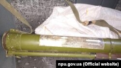 Чоловік лишив гранатомет у таксі