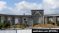 Aşgabadyň "Altyn asyr" seýilgähi abatlaýyş işleri sebäpli ýapyklygyna galýar.