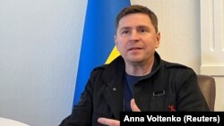 Російські ракети випущені, щоб «зруйнувати критичну інфраструктуру і масово вбивати цивільних», заявив Михайло Подоляк 