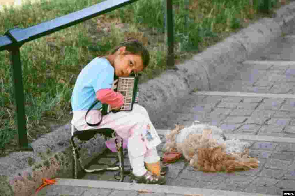 Львів: рукола, банки і жебраки... #9