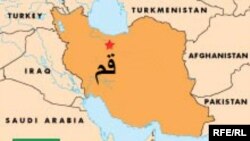 گزارش ها حاکيست که مردم درشهرهای تهران، اراک، گرمسار، ورامين، کاشان و استان مازندران نيز زمين لرزه را احساس کرده اند.