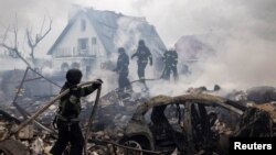 Ուկրաինա - Ռուսական հարվածների հետևանքները Կիևի շրջանի Մարխալիվկա բնակավայրում, 25-ը մայիսի, 2025թ.