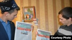 Наил Нәбиуллин (с) һәм журналист Рафыйк Кәримулла