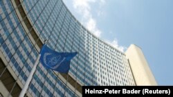 بر اساس توافق اتمی ایران و گروه پنج به علاوه یک در تیر ماه سال ۹۴ (برجام)، میزان ذخیره اورانیوم غنی‌شده در ایران نباید از سقف ۳۰۰ کیلوگرم بیشتر شود.