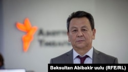 Өмүрбек Суваналиев (фото архивден)