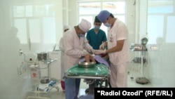 Операция по обрезанию (иллюстрация)