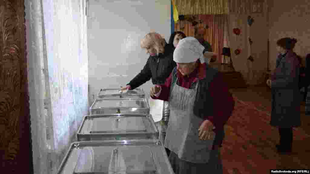 Вибори &nbsp;в Луганську