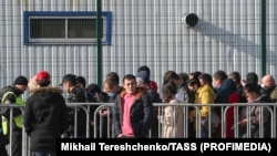 Муҳоҷирон мунтазири сабти ном ё патент.