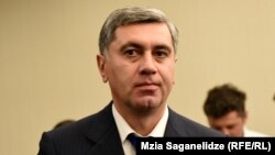 ​​Помочь «Рустави 2» в борьбе с Иванишвили сегодня вызвался и бывший министр обороны, лидер партии «Победоносная Грузия» Ираклий Окруашвили