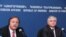 Глава МИД Грузии Григол Вашадзе (слева) и глава МИД Армении Эдвард Налбандян на совместной пресс-конференции в Ереване. 4 октября 2010 г.  