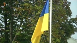 Порошенко привітав Україну з Днем державного прапора (відео)