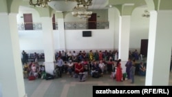 Türkmenabat şäheriniň aeroporty (illýustrasiýa) 