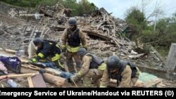 Ліквідацыя наступстваў расейскай атакі па Жытомірскай вобласьці ў траўні 2025 году. Ілюстрацыйнае фота