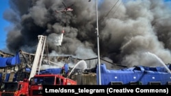 Рятувальники продовжують гасіння пожежі, – до робіт залучені значні сили ДСНС та техніка, працює авіація