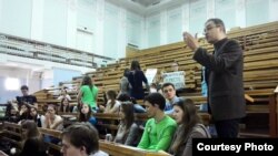 Протесты студентов РГГУ против лекции Николая Старикова (архивное фото)