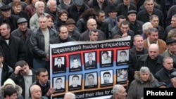Армения - Митинг оппозиции в Ереване, 1 марта 2010 г.