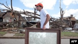 У місті Таскалуса, штат Алабама, після торнадо