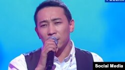 Эстрада ырчысы Кайрат Примбердиев. 