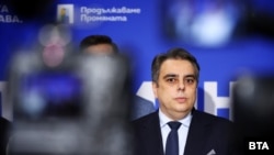 Асен Василев по време на Общото събрание на „Продължаваме промяната“, 28 септември 2025 г.