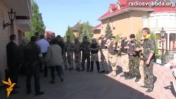 Переселенців вигнали з маєтку Пшонки