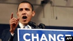 شهرام چوبین معتقد است که دولت اوباما، با احتراز از اشتباه دولت بوش، ایران را با حمله نظامی تهدید نخواهد کرد.(عکس: AFP)