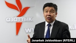 Алмамбет Шыкмаматов.