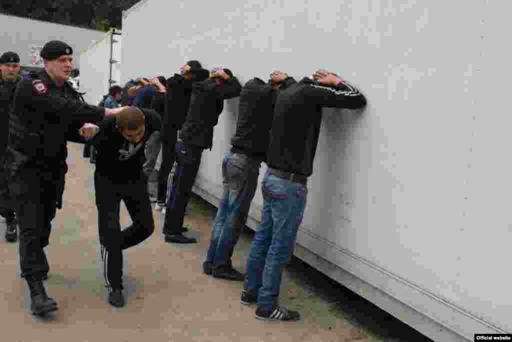 Рынок в Ясенево. Фото пресс-службы  ГУ МВД России по г. Москве