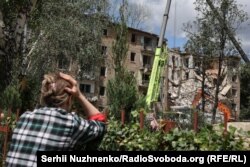 Дом, поврежденный в результате российского удара по Киеву, 23 июня 2025 года