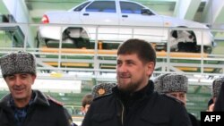 Нохчийчоь -- Кадыров Рамзан Устрада-эвлахь машенаш ен завод схьайоьллучу церемонехь, 26Деч2012