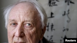 اشعار توماس ترانسترومر تا کنون به بیش از ۶۰ زبان ترجمه شده‌اند.