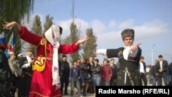 Нохчийчоь --Къоман хелхар.