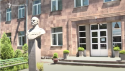 Մխչյանի դպրոցի տնօրենը հրաժարական տվեց աղմկահարույց պատմությունից հետո