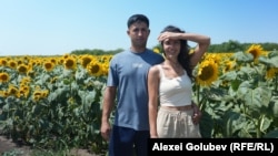 Крыстына Бэжэрану і яе муж Думітру на іхнай фэрме ў раёне Леова, паўднёвы захад Малдовы