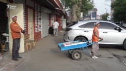 Достони як ҷавонзани аробакаш. "Аз кори сангин камарам месӯзад”