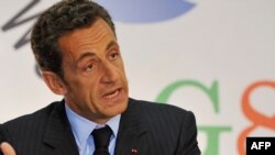 نیکلا سرکوزی در نشست سران گروه هشت کشور صنعتی