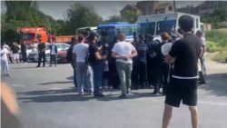 Քասախցիները փակել էին Երևան-Աշտարակ մայրուղին. ոստիկաններն ուժով բացեցին ճանապարհը