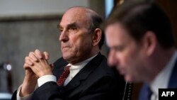 الیوت آبرامز ابراز امیدواری کرد که اگر دولت بعدی آمریکا با جو بایدن باشد، او کماکان از تحریم‌ها به عنوان اهرم فشار اقتصادی بر ایران استفاده کند.