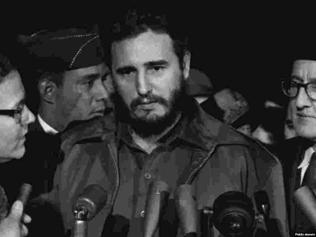 فیدل کاسترو در آوریل ۱۹۵۹ در واشینگتن در آمریکا.
