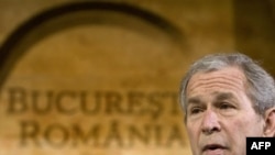 جرج بوش می گوید: آمريکا از عضويت اوکراین و گرجستان در ناتو پشتيبانی می کند.(عکس: AFP)