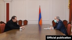 Встреча Никола Пашиняна (справа) с Гагиком Царукяном, 29 декабря 2020 г.  