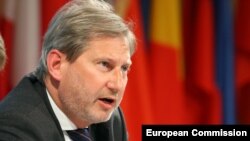 Латвия - Комиссар ЕС Йоханнес Хан во время медиафорума Восточного партнерства в Риге, 20 мая 2015 г.