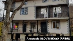 Центр начал свое существование в 95-м году в поселке Дзегви. Его первыми воспитанниками стали «дети улиц»