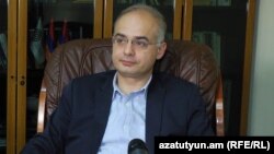 Руководитель парламентской фракции АНК Левон Зурабян, 2 мая 2016 г.
