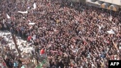 Antivladine demonstracije u Homsu tokom posjete predstavnika Arapske lige