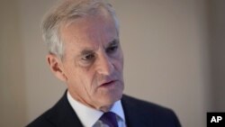 «Ми вважаємо життєво важливим зберегти нашу надзвичайну підтримку в рамках Програми Нансена», – сказав прем’єр-міністр Норвегії Йонас Гар Стьоре